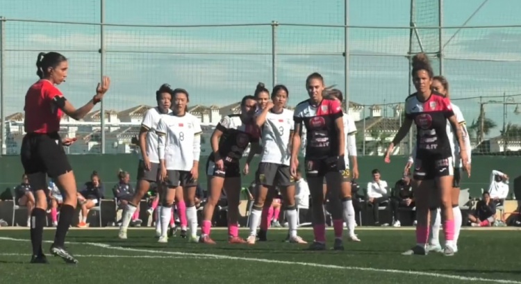  唐佳麗梅開(kāi)二度、邵子欽破門(mén)，中國女足3-2擊敗Alhama俱樂(lè )部女足