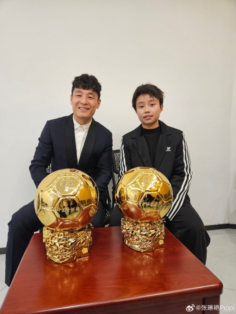  張琳艷社媒曬與武磊合照：感謝、榮幸、幸運，祝磊哥早日康復