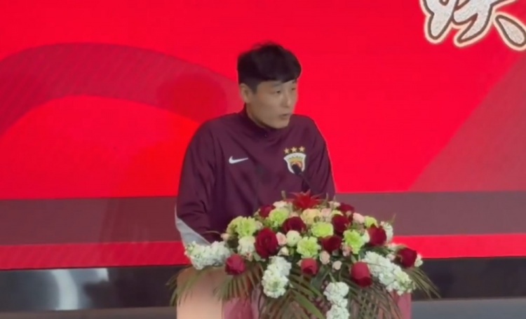  滬媒：遭遇三連敗開(kāi)局，上賽季雙冠王海港未盲目喊出“爭冠”口號