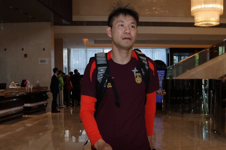  媒體人：如果李源一沒(méi)傷沒(méi)病，他落選名單在邏輯上講不出合理性